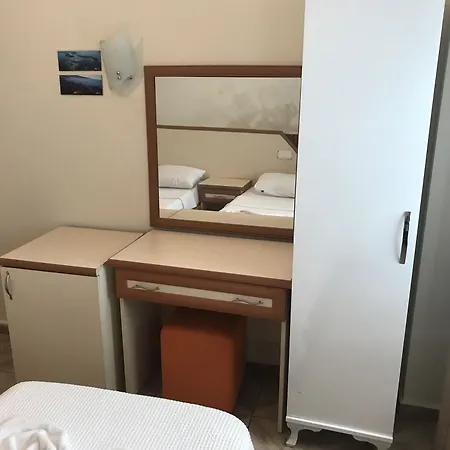 Ideal Pensión 5*