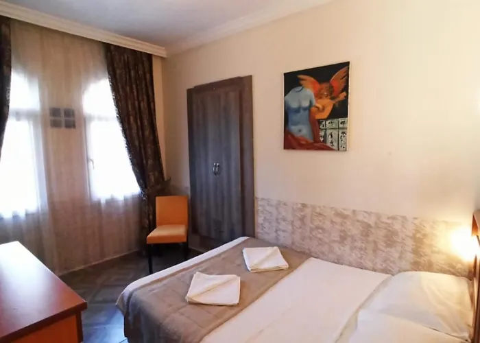 Ideal Hotel