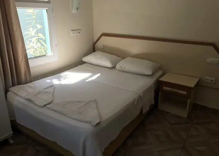 Ideal Hotel