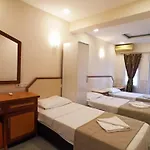 Ideal Hotel