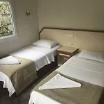Ξενοδοχείο Ideal 5*